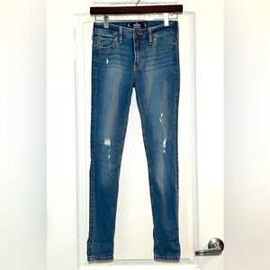 Hollister Classic Stretch Skinny Distressed Mid Rise Jeans, Size 24